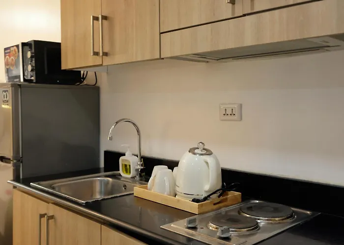 Shore Residences Aparthotel Manila